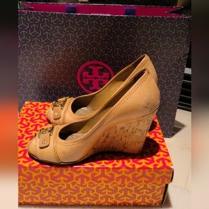 Tory Burch Designer Open Peep Toe Carnell Wedge Platform Heels Size 7.5